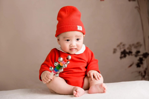 郓城3个月宝宝翻身 郓城3个月宝宝翻身